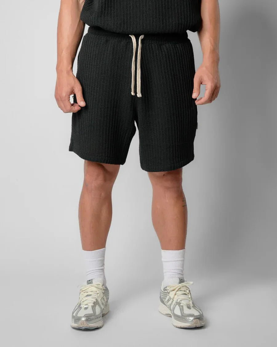 Chique Noir - KNITTED SHORTS - BLACK - Mentastore