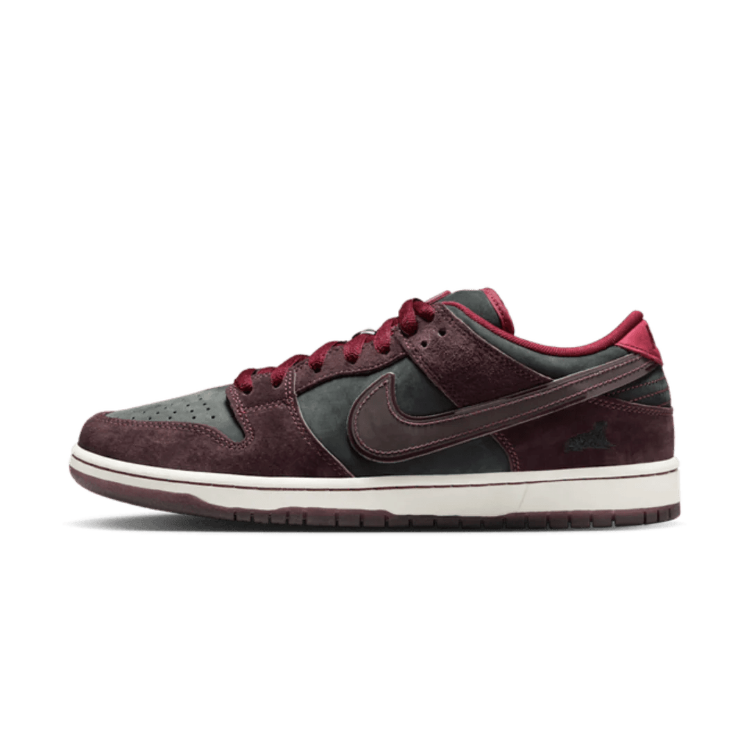 Nike sb dunk low riot skateshop - Mentastore