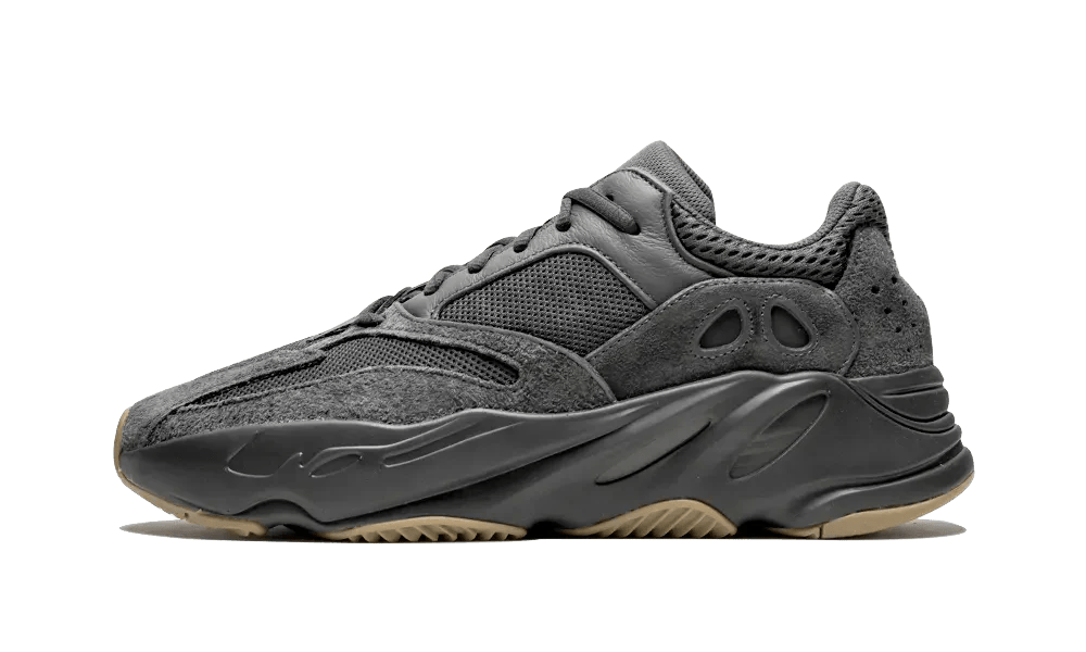 Yeezy Boost 700 V1 Utility Black - Mentastore